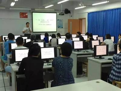 與時俱進強培訓 師資引領促發展——江灣中心校舉行2017年暑期教師校本研修